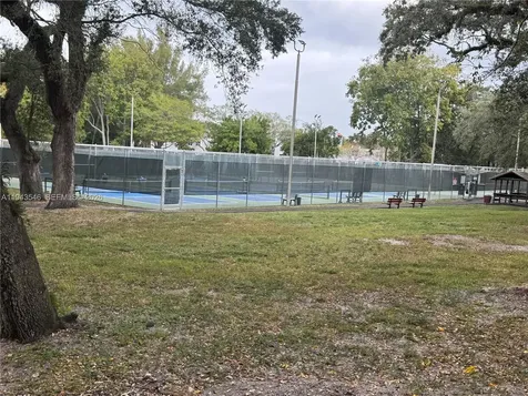 9450 Poinciana Place Davie FL 33324