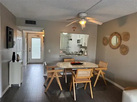 9450 Poinciana Place Davie FL 33324