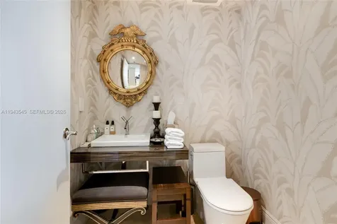 17201 Collins Avenue Sunny Isles Beach FL 33160