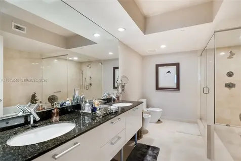 17201 Collins Avenue Sunny Isles Beach FL 33160