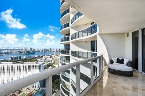 17201 Collins Avenue Sunny Isles Beach FL 33160