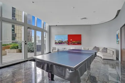 17201 Collins Avenue Sunny Isles Beach FL 33160