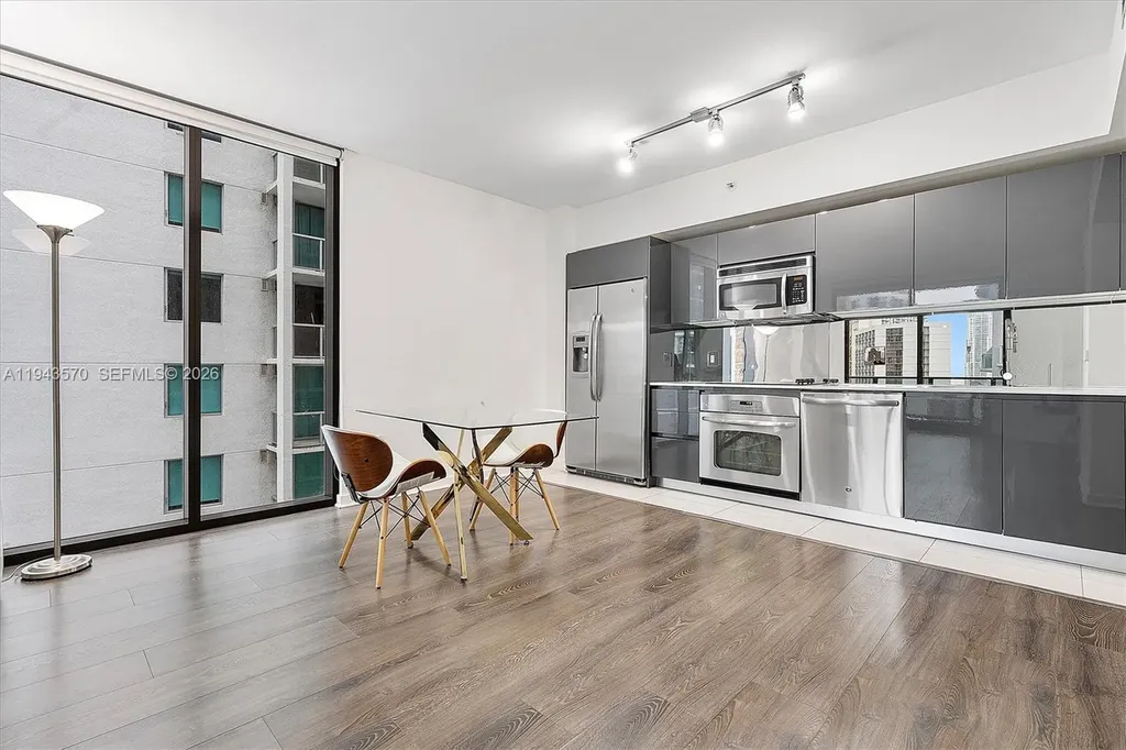 31 SE 6th Street Miami FL 33131