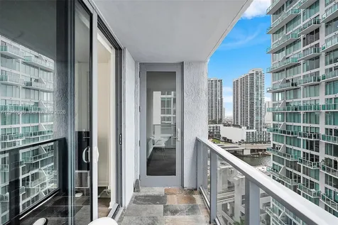 31 SE 6th Street Miami FL 33131