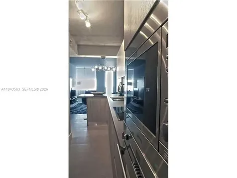 100 Lincoln Road Miami Beach FL 33139