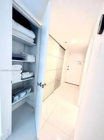 100 Lincoln Road Miami Beach FL 33139