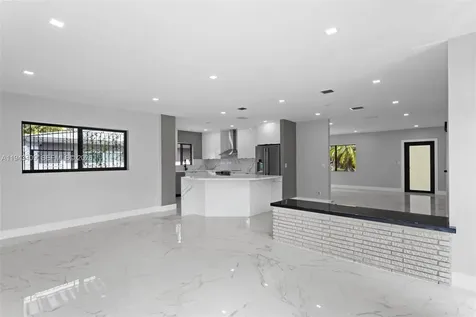 260 NW 86th Street El Portal FL 33150