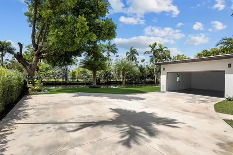 260 NW 86th Street El Portal FL 33150