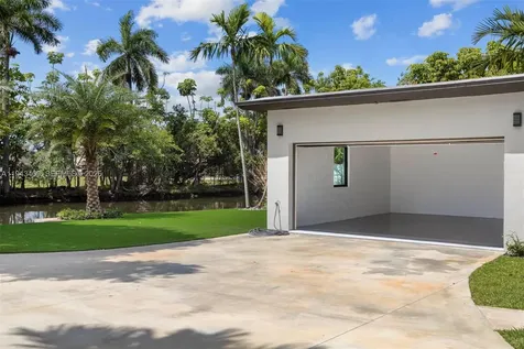 260 NW 86th Street El Portal FL 33150