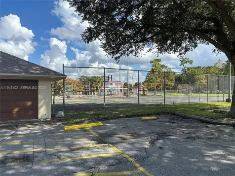 6060 Village Circle Orlando FL 32822