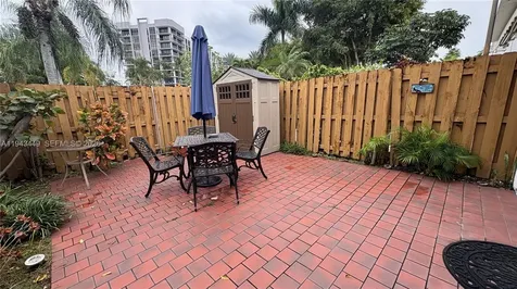 808 NE 27th Avenue Hallandale Beach FL 33009