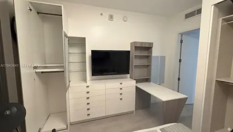 488 NE 18th Street Miami FL 33132