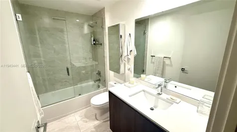 488 NE 18th Street Miami FL 33132