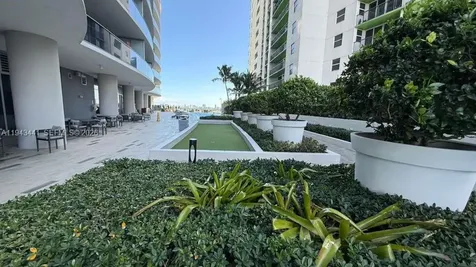 488 NE 18th Street Miami FL 33132