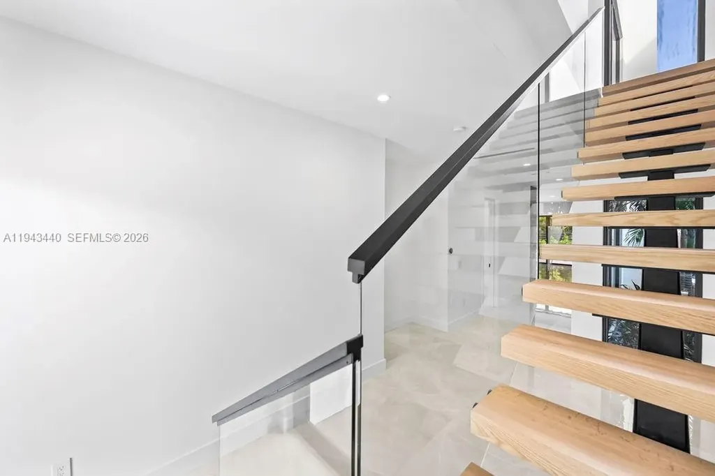 1122 NE 10th Avenue Fort Lauderdale FL 33304