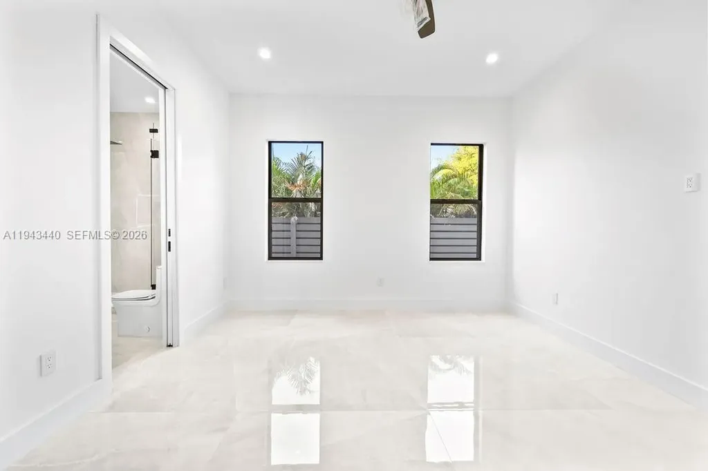 1122 NE 10th Avenue Fort Lauderdale FL 33304