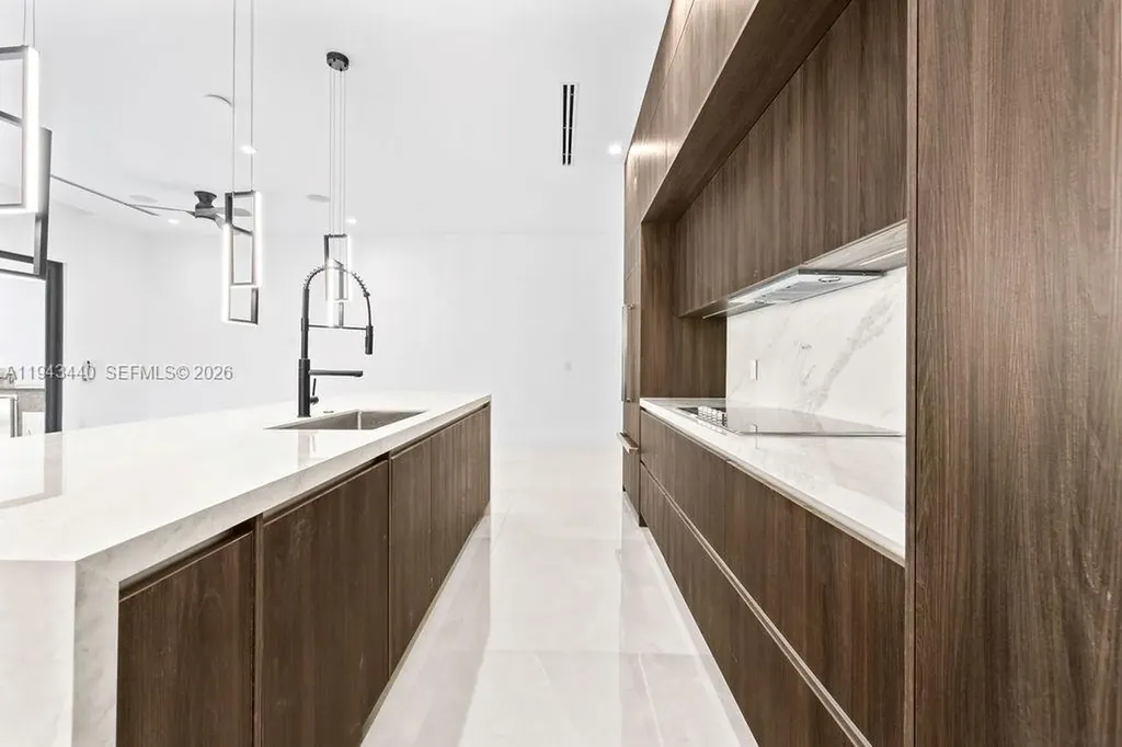 1122 NE 10th Avenue Fort Lauderdale FL 33304