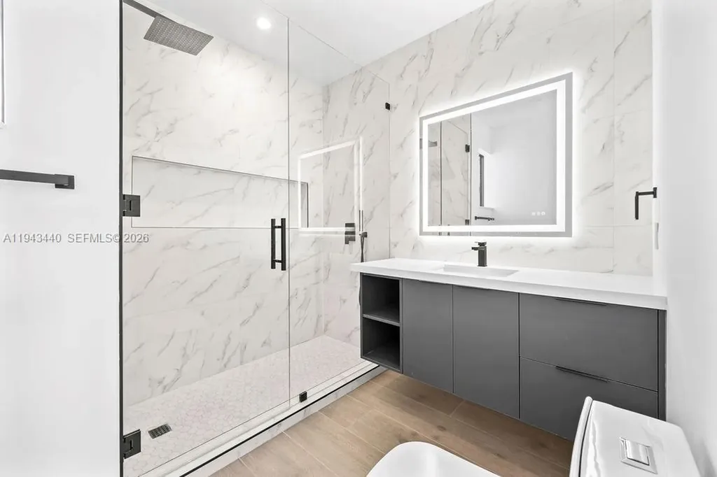 1122 NE 10th Avenue Fort Lauderdale FL 33304