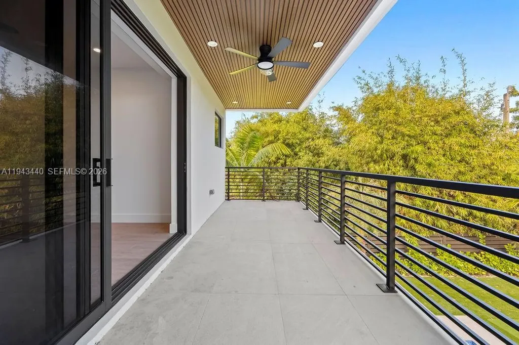 1122 NE 10th Avenue Fort Lauderdale FL 33304