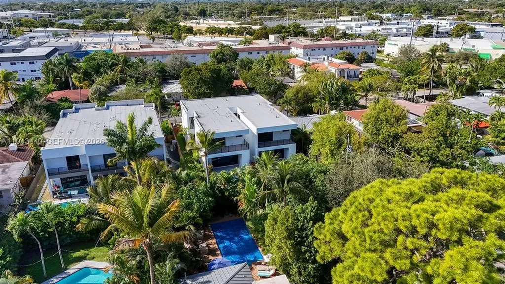 1122 NE 10th Avenue Fort Lauderdale FL 33304