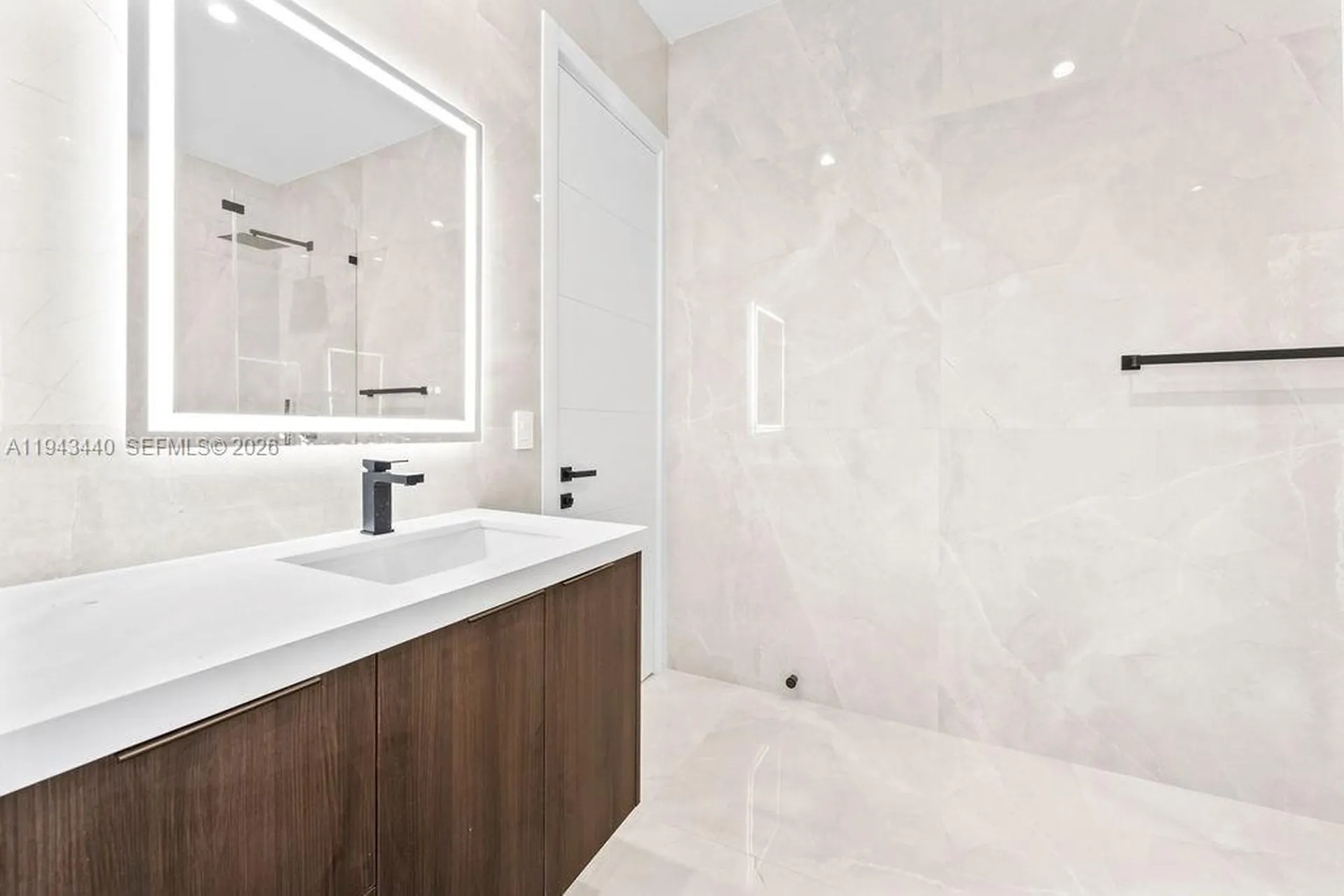 1122 NE 10th Avenue Fort Lauderdale FL 33304