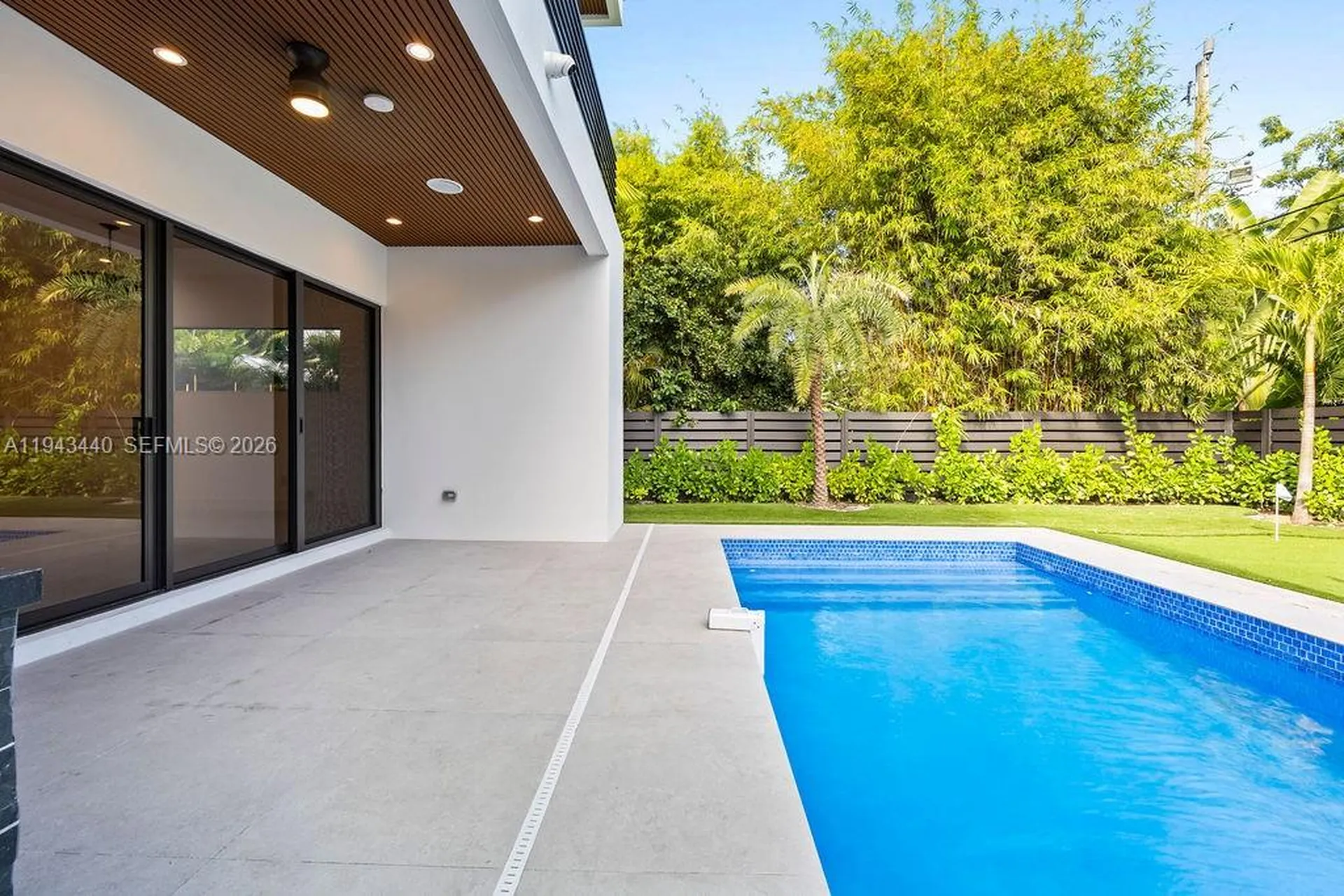 1122 NE 10th Avenue Fort Lauderdale FL 33304