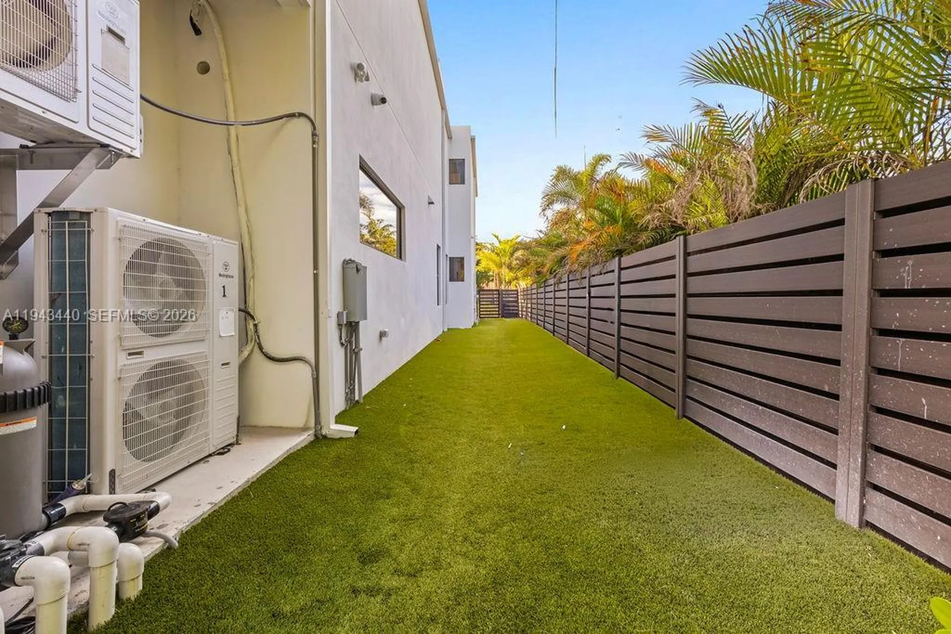 1122 NE 10th Avenue Fort Lauderdale FL 33304