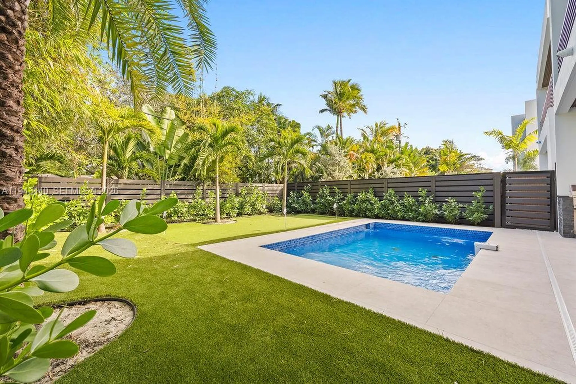 1122 NE 10th Avenue Fort Lauderdale FL 33304