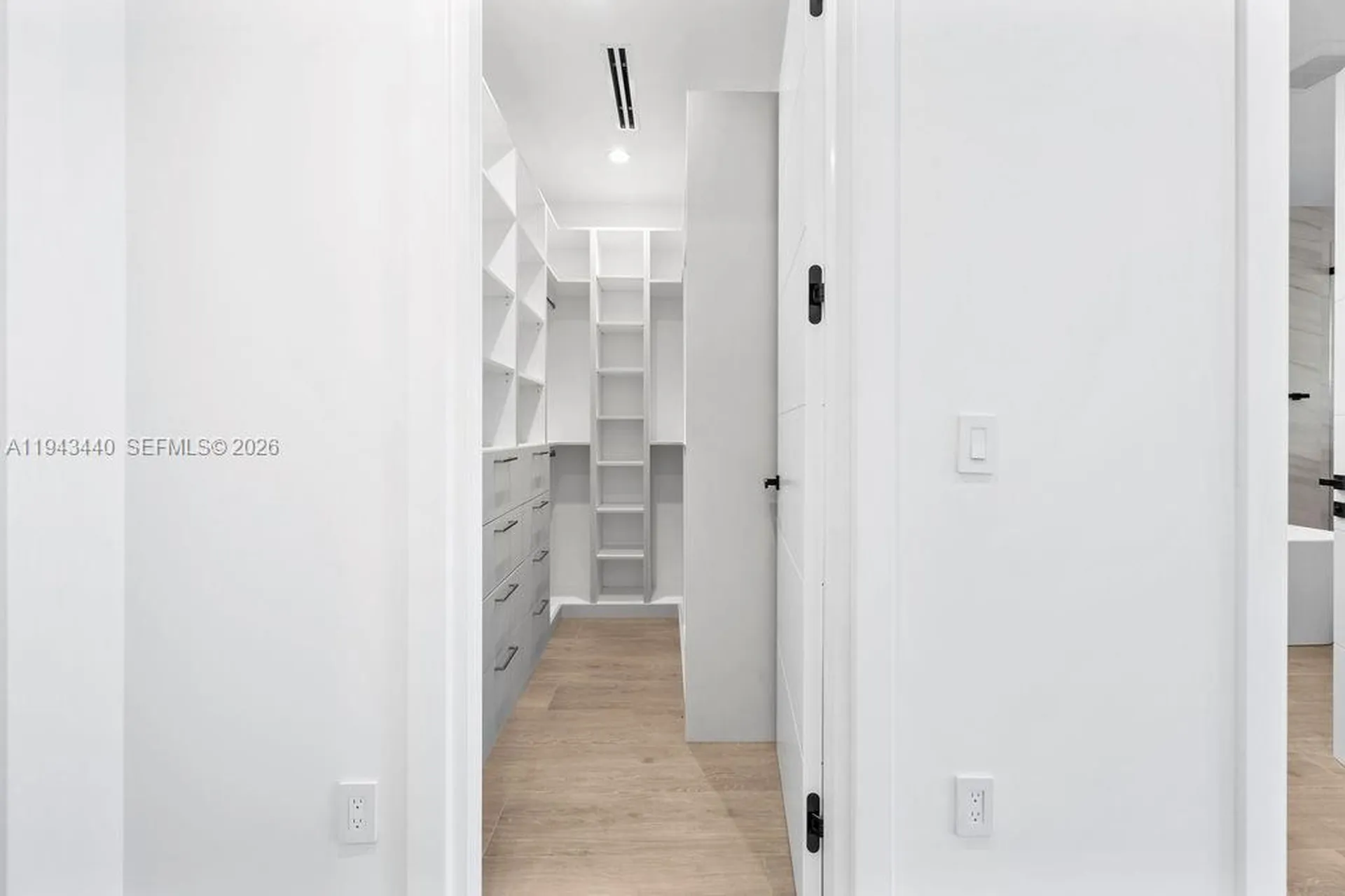 1122 NE 10th Avenue Fort Lauderdale FL 33304