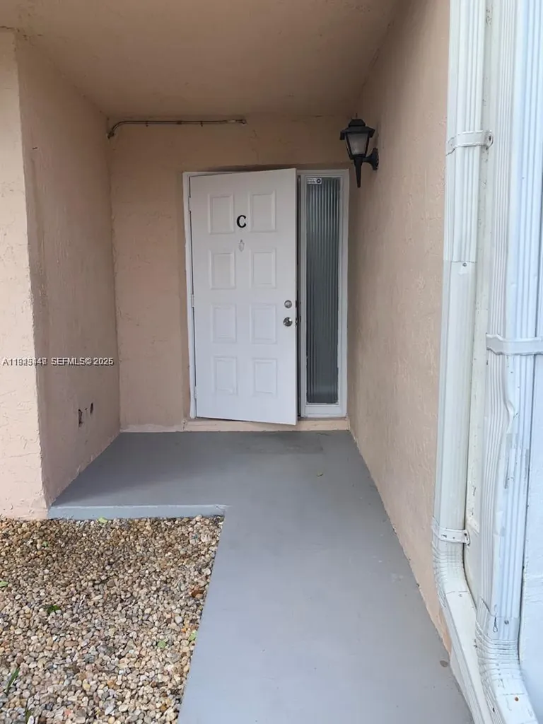 1190 Washington Circle Homestead FL 33034