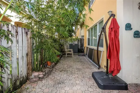 5542 NW 112th Court Doral FL 33178