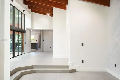 7765 SW 57th Terrace Miami FL 33143
