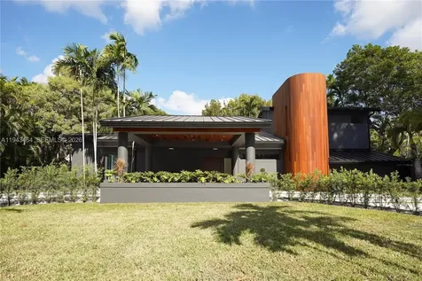 7765 SW 57th Terrace Miami FL 33143
