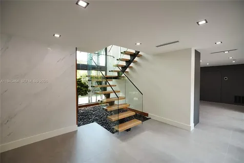 7765 SW 57th Terrace Miami FL 33143