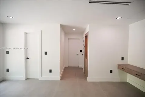 7765 SW 57th Terrace Miami FL 33143