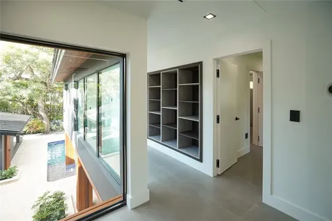 7765 SW 57th Terrace Miami FL 33143
