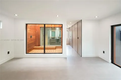 7765 SW 57th Terrace Miami FL 33143