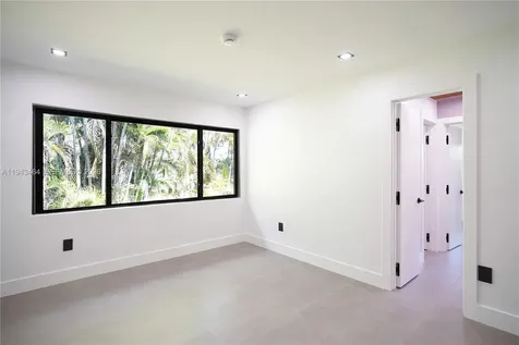 7765 SW 57th Terrace Miami FL 33143