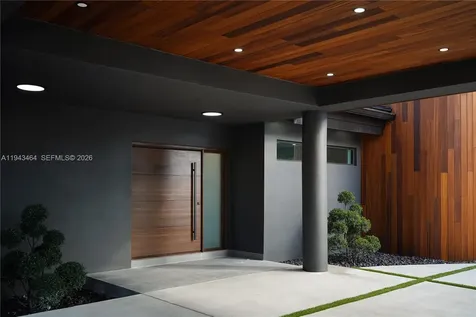 7765 SW 57th Terrace Miami FL 33143