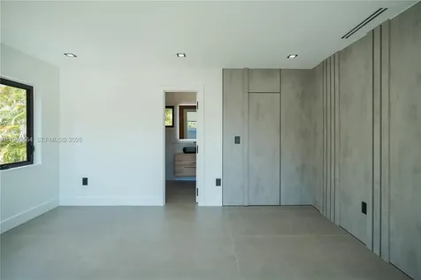 7765 SW 57th Terrace Miami FL 33143