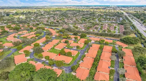 9950 Pyracantha Tree Terrace Boynton Beach FL 33436