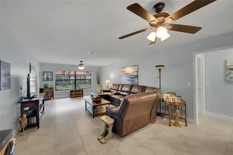 9950 Pyracantha Tree Terrace Boynton Beach FL 33436