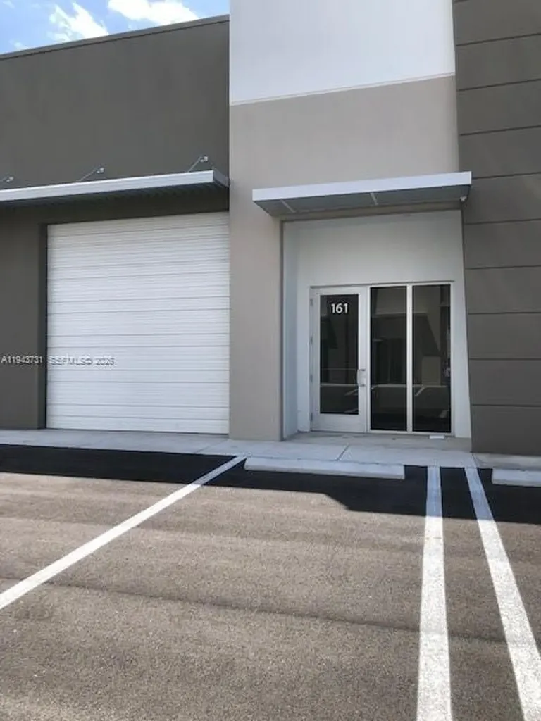 1690 NW 108th Avenue Sweetwater FL 33172
