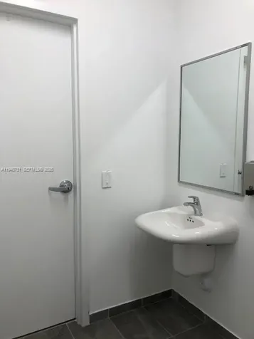 1690 NW 108th Avenue Sweetwater FL 33172