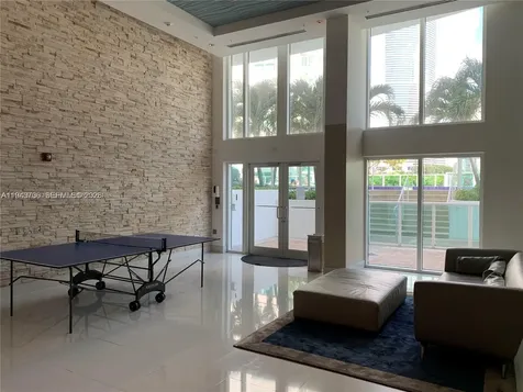 41 SE 5th Street Miami FL 33131