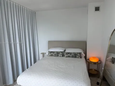 41 SE 5th Street Miami FL 33131