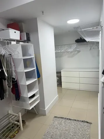 41 SE 5th Street Miami FL 33131