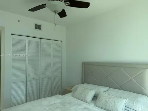 41 SE 5th Street Miami FL 33131