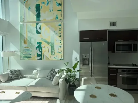 41 SE 5th Street Miami FL 33131
