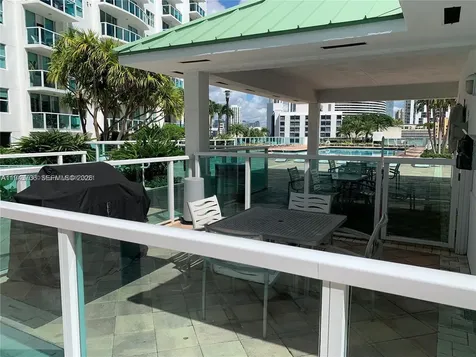 41 SE 5th Street Miami FL 33131